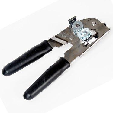 Can Opener – Open Cans Easily & Safely